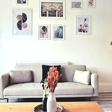 Spacious Haven With Free Parking Glasgow Ngoại thất bức ảnh