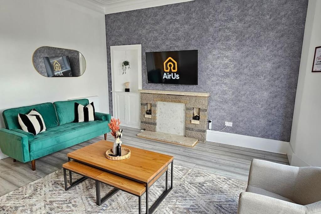 Spacious Haven With Free Parking Glasgow Ngoại thất bức ảnh